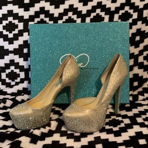 Blue by Betsey Johnson Women's SB-Star Dress Pump